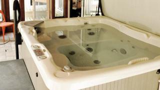 Rev's Spa Room