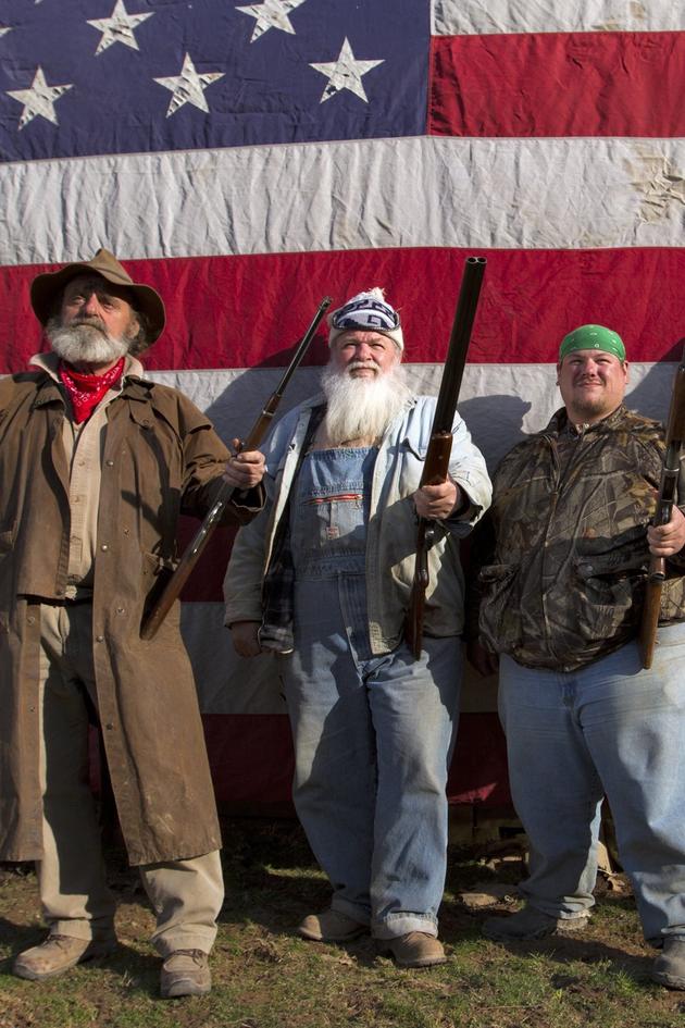 Mountain Monsters: Extras