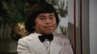 Beauty Contest; Treasure Hunt