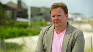 Beachfront Bargain Hunt