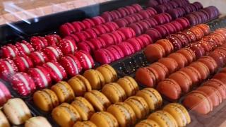 Bizarre Foods: Delicious Destinations