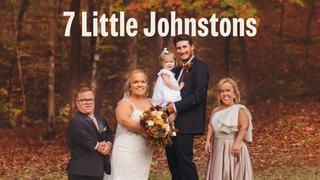 7 Little Johnstons