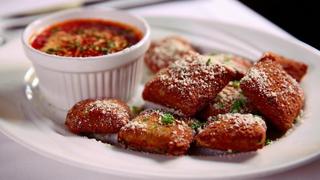 Bizarre Foods: Delicious Destinations