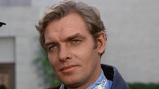 A Reign of Guns A Reign of Guns