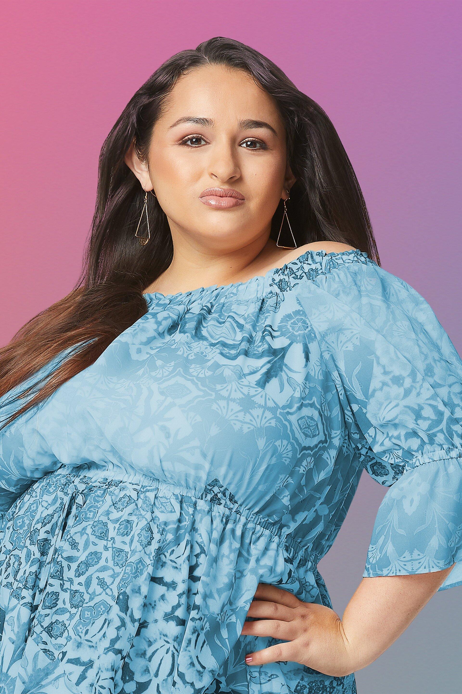 Guo Pei, China's Homegrown High-Fashion Designer | The New Yorker, image size:1920x2880