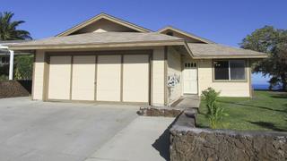 Oregon Couple Seeks Hawaii Sun