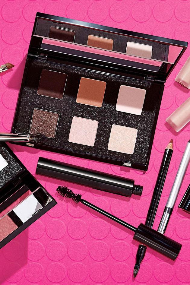 Benefit Cosmetics Gifts