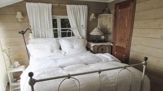 Family Makes Move From Tacoma to Vashon Island, Washington