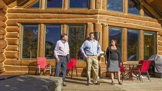 Log Cabin Living
