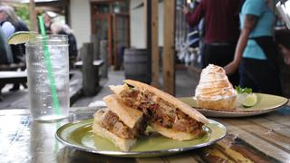 Burgers, Brew & 'Que