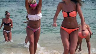 Beachfront Bargain Hunt