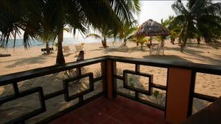 Beachfront Bargain Hunt