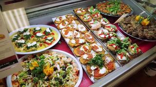 Diners, Drive-Ins and Dives