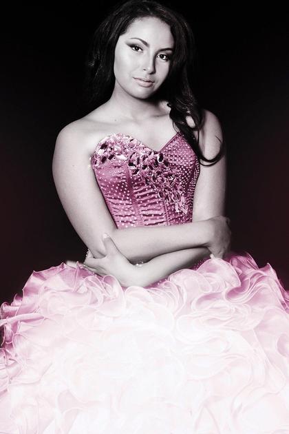 15: A Quinceañera Story: Zoey