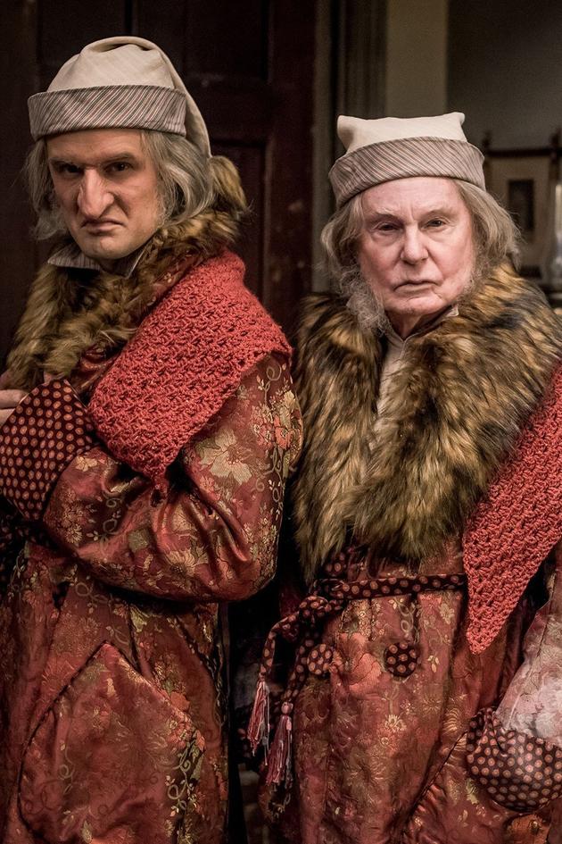 A Christmas Carol Goes Wrong