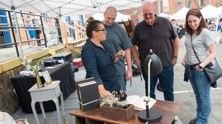 Flea Market Flip