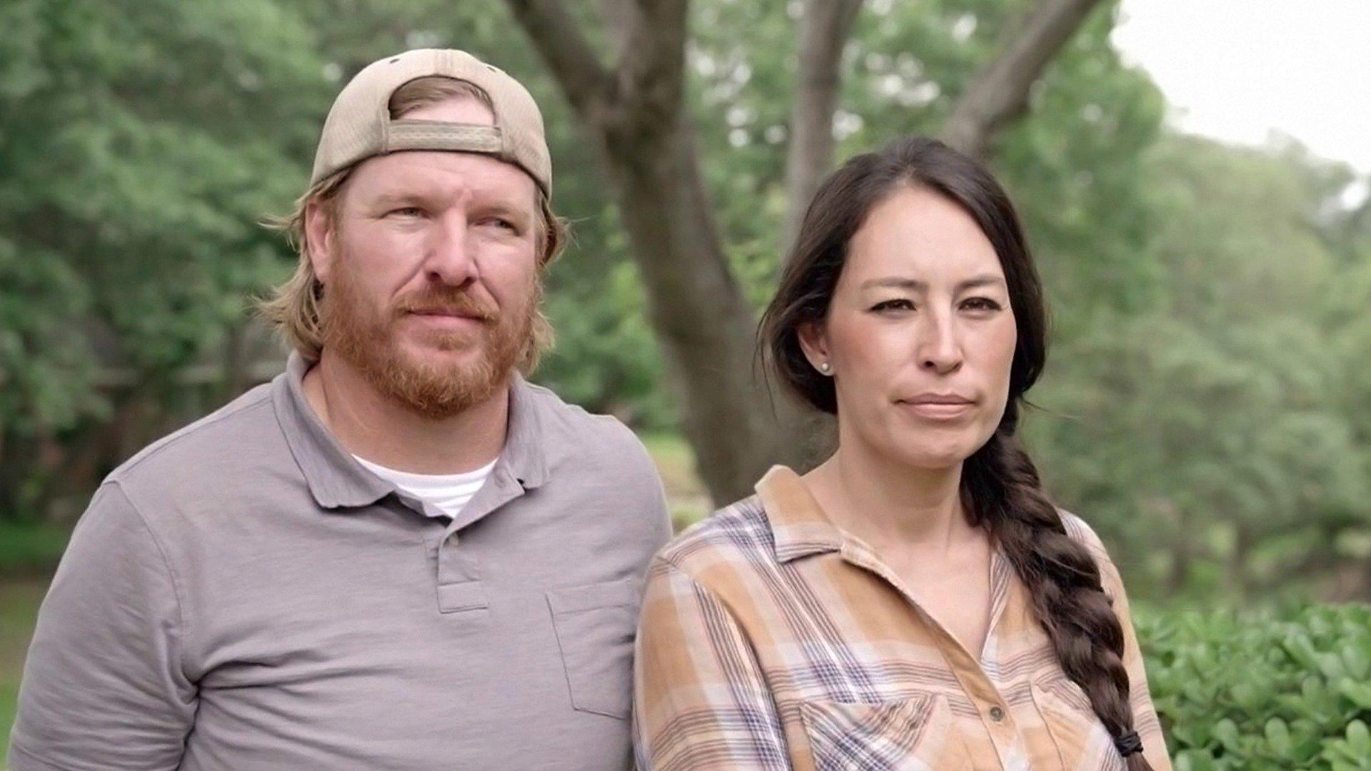 Watch Fixer Upper: S5E12 - Chip And Jo's Family Garden Project on Philo ...