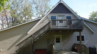 Lakefront Bargain Hunt