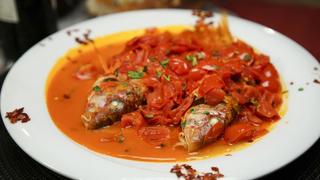 Bizarre Foods: Delicious Destinations