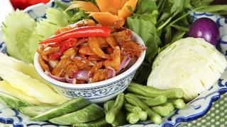 Bizarre Foods: Delicious Destinations