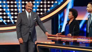 NFLPA Veterans vs. NFLPA Rookies and Wanda Sykes vs. Nia Vardalos