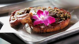 Diners, Drive-Ins and Dives