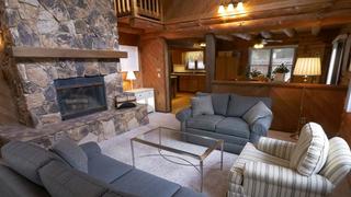 Log Cabin Living