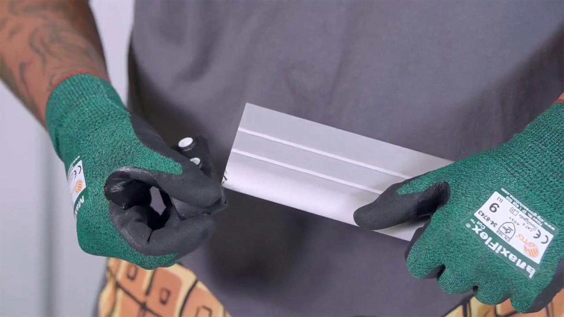 Watch How It's Made: S32E1 - Electrophoretic Displays, Dry Erase Boards ...