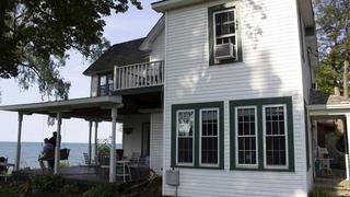 Lakefront Bargain Hunt: Renovation