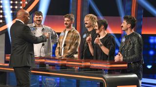 The Chainsmokers vs. 5 Seconds of Summer and Boris Kodjoe & Nicole Ari Parker vs. Roselyn Sanchez & Eric Winter The Chainsmokers vs. 5 Seconds of Summer and Boris Kodjoe & Nicole Ari Parker vs. Roselyn Sanchez & Eric Winter
