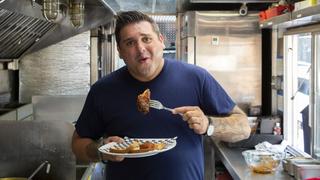 Hot Chicken, Spicy Beef and Ice Cream Sundaes Hot Chicken, Spicy Beef and Ice Cream Sundaes