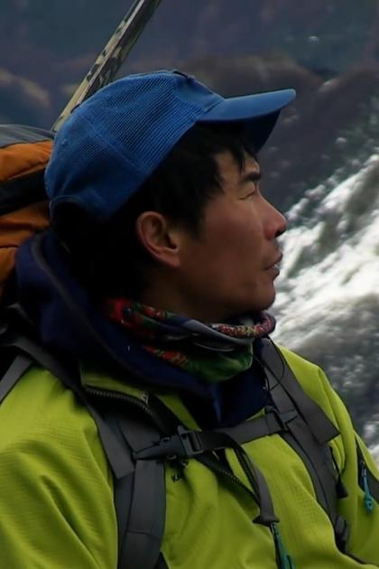 To Be First: The Quest for Yangmolong