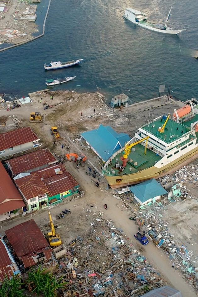 Tsunamis: Facing a Global Threat