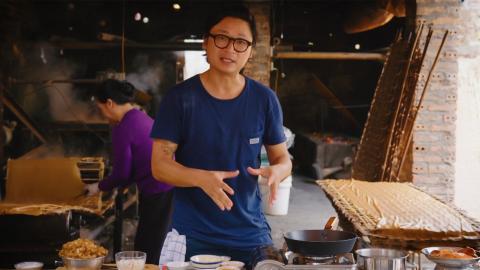 Searching For The Banh Da Noodle in Hai Phong