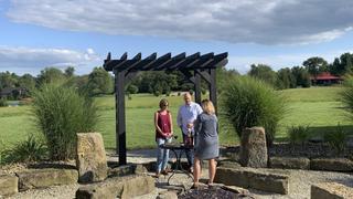 Lakefront Bargain Hunt