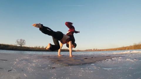 Wakeboarding, Acrobatics & Surfing