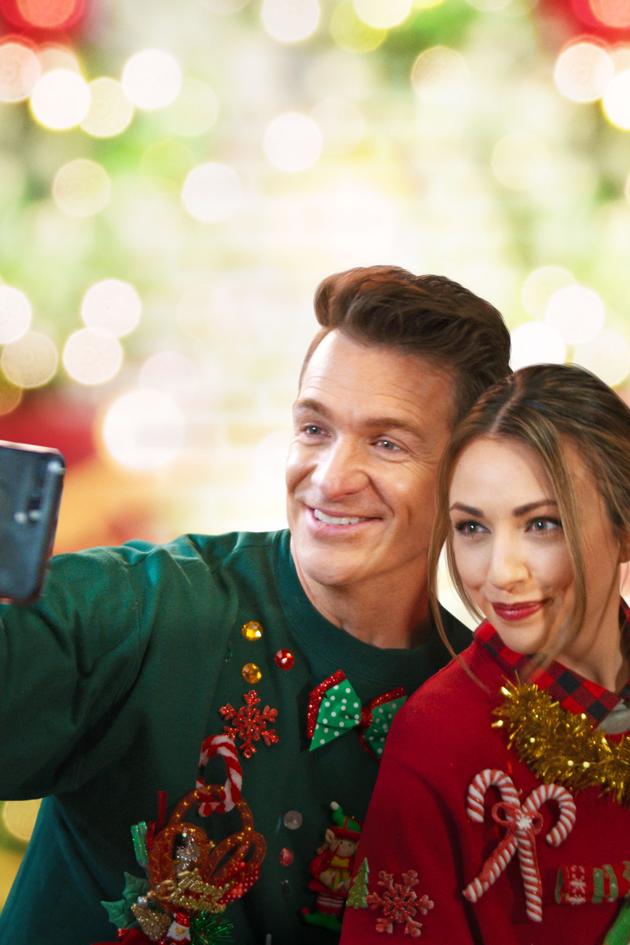 A Crafty Christmas Romance