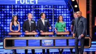 Jenna Fisher vs. Scott Foley and mixed-ish vs. Disney Channel Moms Jenna Fisher vs. Scott Foley and mixed-ish vs. Disney Channel Moms