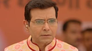 To Be Idolized by a Nation