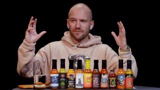 T-Pain Tastes Gas While Eating Spicy Wings