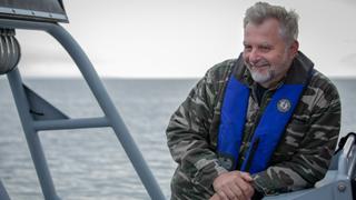 Baby Sea Otter Finds a Family