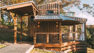 Tiny Cozy Cabins & Cliff's Edge Container Homes Tiny Cozy Cabins & Cliff's Edge Container Homes