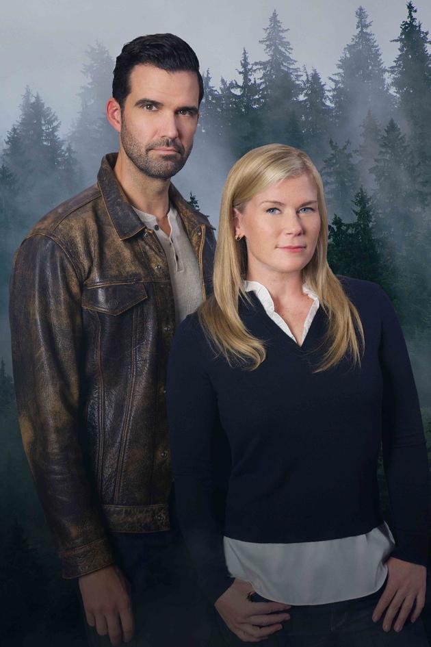 Chronicle Mysteries: Helped to Death