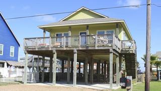 Beachfront Bargain Hunt