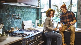 Teen Takes on Family's Fixer Teen Takes on Family's Fixer