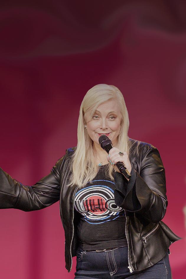 Kendra Cunningham: On My Best Behavior