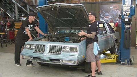 Lowrider - Three Wheel Motion