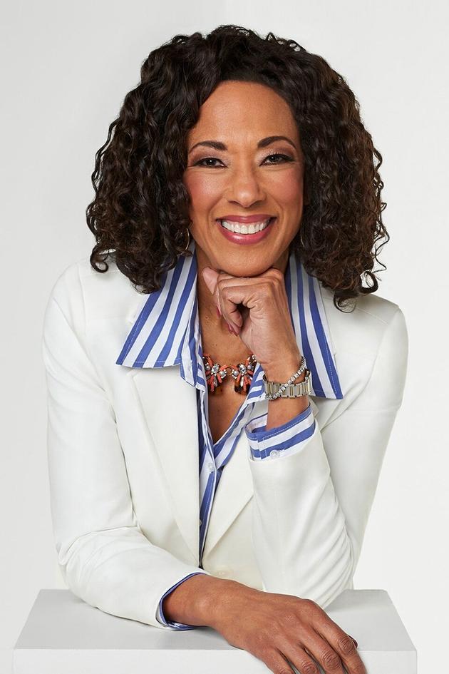 Fashion Deals With Leah Williams