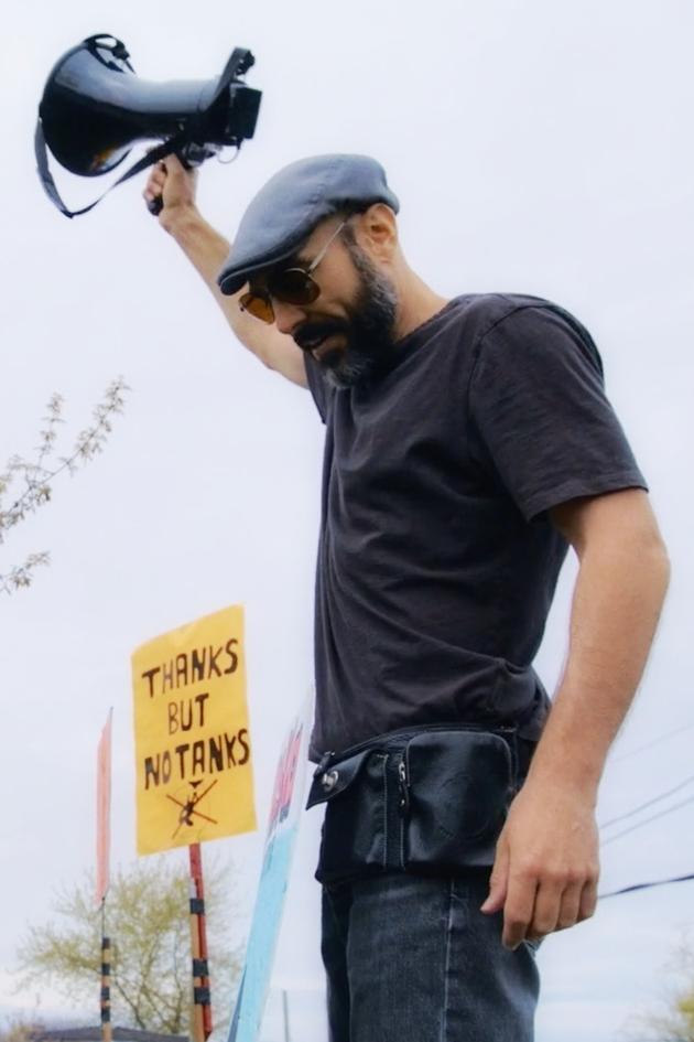 The Last Walrus: Suffering in Captivity