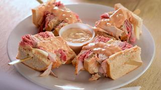 Diners, Drive-Ins and Dives